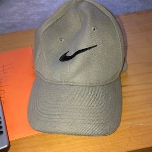 Meet your Posher, Hunter